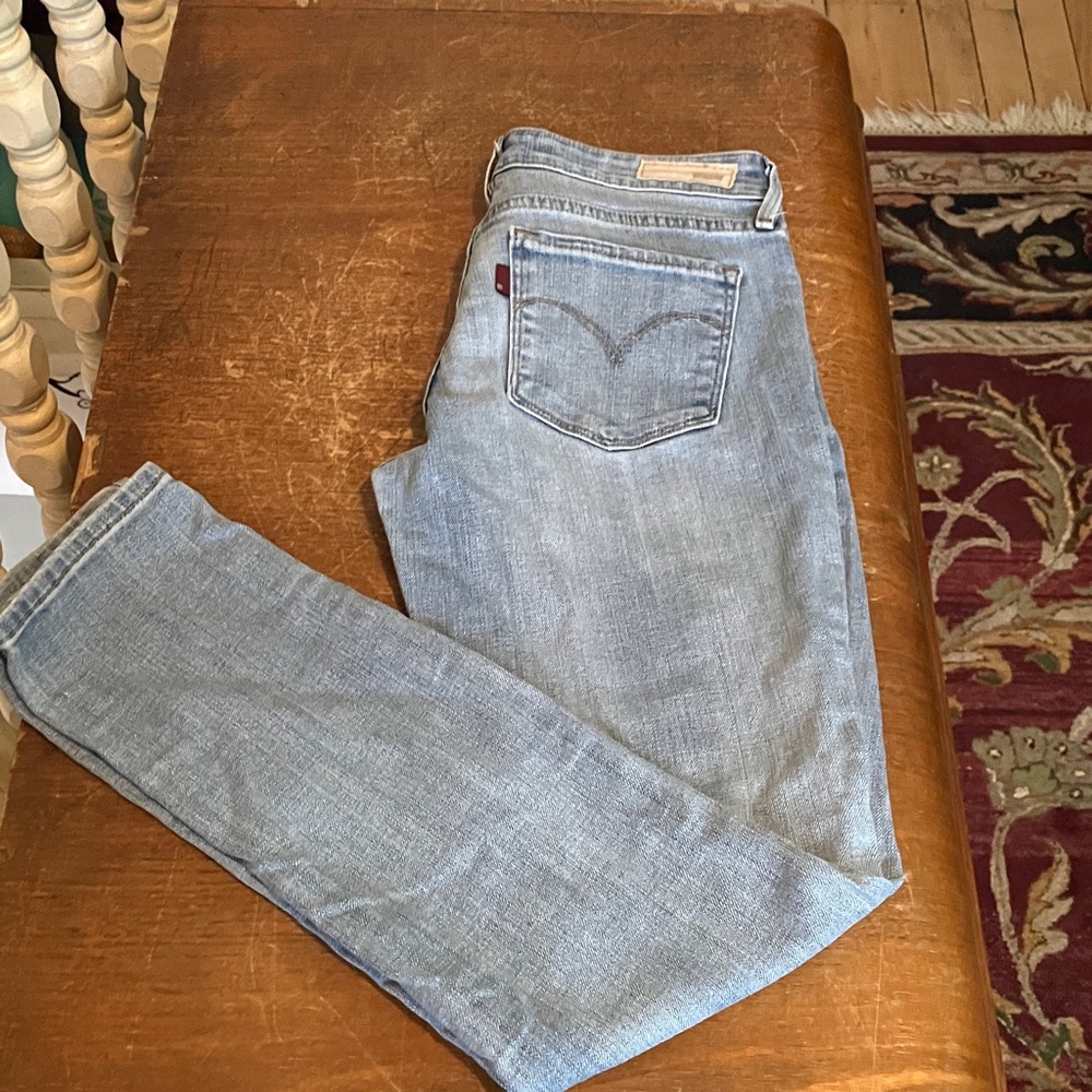 3/30$ Levi's Classic Demi Curve Modern Rise Skinny Jeans – Pale Wash, Size 25